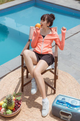 Nàng thơ “Mắt biếc” đổi style từ “bánh bèo” sang năng động “chói chang” giữa nắng hè - Ảnh 2. Nàng thơ “Mắt biếc” đổi style từ “bánh bèo” sang năng động “chói chang” giữa nắng hè - Ảnh 2.