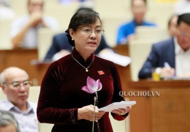 Thứ trưởng Phùng Đức Tiến: Hà Nội cứ đổ cho Hà Tây (cũ) chở lợn thịt vào không che
- Ảnh 2. Thứ trưởng Phùng Đức Tiến: Hà Nội cứ đổ cho Hà Tây (cũ) chở lợn thịt vào không che
- Ảnh 2.