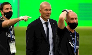 Real Madrid thắng ngày trở lại, Zidane vẫn mắng học trò