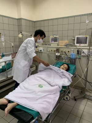 Thai phụ nguy kịch buộc phải mổ bắt con cầu cứu các nhà hảo tâm giúp đỡ - 4