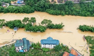 Lũ mới ập đến sông dài nhất Trung Quốc, đập Tam Hiệp oằn mình đối phó - 4