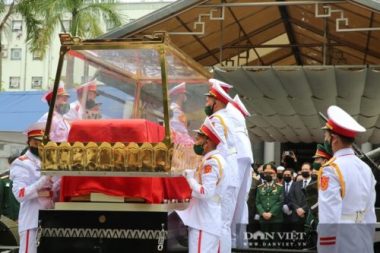 (TRỰC TIẾP) Thủ tướng Nguyễn Xuân Phúc: Nguyên Tổng Bí thư Lê Khả Phiêu mất đi là tổn thất lớn - Ảnh 3.