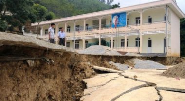 Thanh Hóa: 140 học sinh phải đi học nhờ vì trường bị sạt lở, có nguy cơ mất an toàn cao - Ảnh 6.