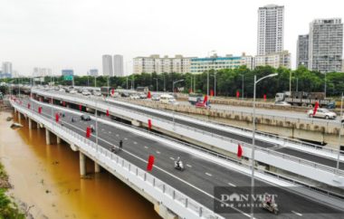 Tân chủ tịch Hà Nội cùng bộ trưởng Nguyễn Văn Thể dự lễ thông xe qua hồ Linh Đàm - Ảnh 6.