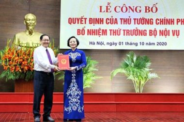 1 Ủy viên Bộ Chính trị và 16 Ủy viên Trung ương không tái cử chức Bí thư trong kỳ Đại hội - Ảnh 4.