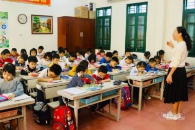160 học sinh tại một trường ở Hà Nội đồng loạt nghỉ học