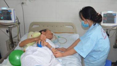 Hoàn cảnh vô cùng éo le của người phụ nữ nghèo nguy kịch trên giường bệnh - 5