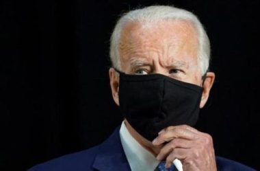 Chông gai chờ đón ông Biden