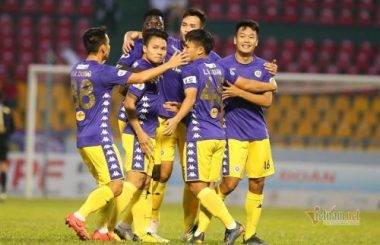 Viettel xưng vương V-League nhưng với thầy Park, ai mới là nhất?