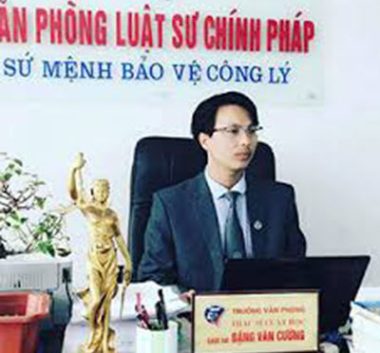 Lắt léo 'dòng tiền' qua biên giới