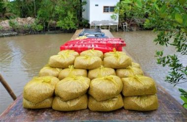 Nghề bán hàng trên ghe, nét đặc trưng vùng sông nước miền Tây