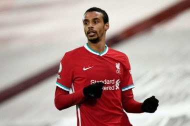 Liverpool nhận thêm đòn giáng, Matip nghỉ đến hết mùa