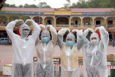 Sinh viên lên đường vào tâm dịch, chưa kịp báo người thân