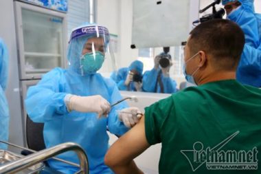 Việt Nam chưa ghi nhận hiện tượng đông máu, vẫn tiếp tục tiêm vắc xin AstraZeneca