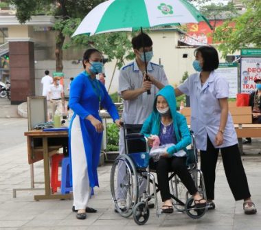 Lãnh đạo Bệnh viện Bạch Mai: "Không có mất mát hy sinh nào mà không có kết quả" - Ảnh 2.