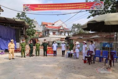 Chủ tịch Vĩnh Phúc lo ngại việc người ở vùng dịch đi ra ngoài cộng đồng