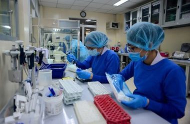 Sáng 9/7 thêm 425 ca Covid-19, 377 ca trong khu cách ly, phong tỏa - 1