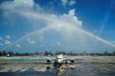 Phuket mở cửa, hàng trăm du khách đến ngay ngày đầu tiên - Ảnh 5.