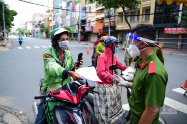 Mở lại nền kinh tế, TP.HCM đề xuất quy chế phối hợp giữa các tỉnh, thành