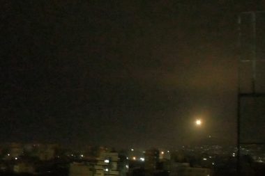 Israel không kích hàng loạt mục tiêu ở Syria