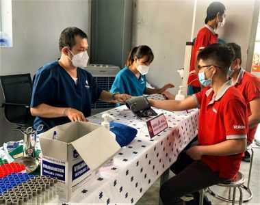 Khỏe bình thường test ra dương tính: Liên tục có F0, chẳng việc gì phải hốt hoảng