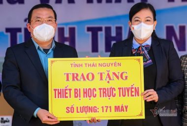 Thái Nguyên nỗ lực tặng 'Sóng và máy tính cho em' trong năm 2021