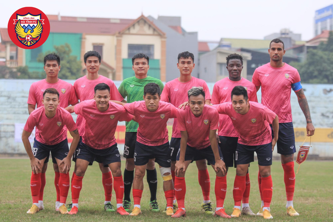 Hồng Lĩnh Hà Tĩnh: &quot;Ngựa ô&quot; tại V.League và mục tiêu xây dựng bản sắc - Ảnh 1.