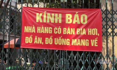 Bia hơi vỉa hè, đặc sản Hà Nội cầm cự chờ mùa mới chém gió cùng nhau