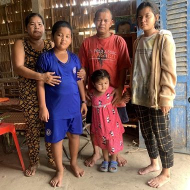 Thương cậu bé Khmer suýt chết mấy lần vì không có tiền chữa bệnh - 4