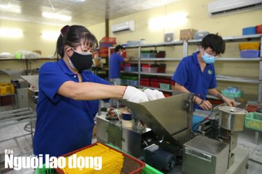 Mức đóng, mức hưởng bảo hiểm xã hội tự nguyện - Ảnh 2.