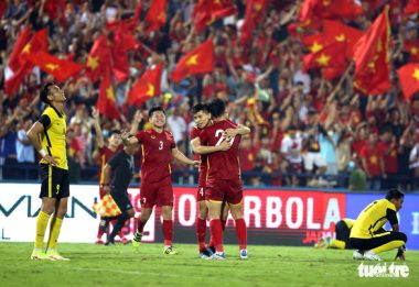 Giành vé vào chung kết SEA Games 31, U23 Việt Nam được thưởng 1 tỉ đồng - Ảnh 1.