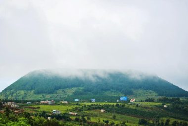 Hè là bay! Lướt ngay loạt điểm đến lạ mà quen - Ảnh 2.