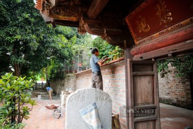 Cư dân mạng bày tỏ tiếc nuối vì bức tường cổ kính tại chùa Kim Liên được &quot;thay áo mới&quot; - Ảnh 2.