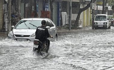 Mưa kéo dài, TP Vũng Tàu ngập chưa từng có - Ảnh 2.