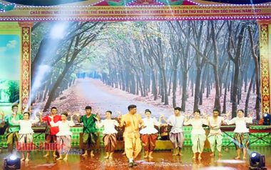 Ngày hội VH,TT&DL đồng bào Khmer Nam Bộ lần thứ VIII: Đoàn Bình Phước xuất sắc đoạt 3 giải A