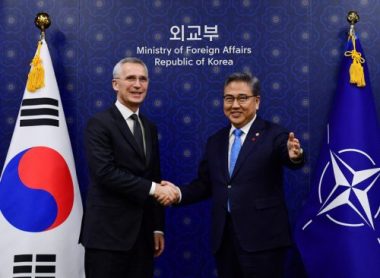 NATO muốn Hàn Quốc thay đổi chính sách cấp vũ khí cho nước ngoài - Ảnh 1.