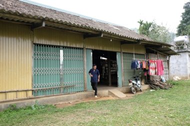 Cậu bé biến dạng khuôn mặt vì ngã vào nước nóng, gần 4 tuổi chưa biết nói - 9
