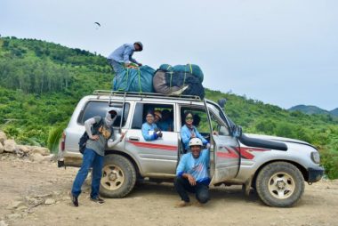 Máy bay tăng chuyến đến Nha Trang, khách sạn vẫn ngóng khách - Ảnh 2.