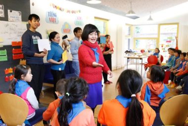 Ra mắt chương trình dạy học tiếng Việt cho trẻ em Việt ở nước ngoài - Ảnh 1.
