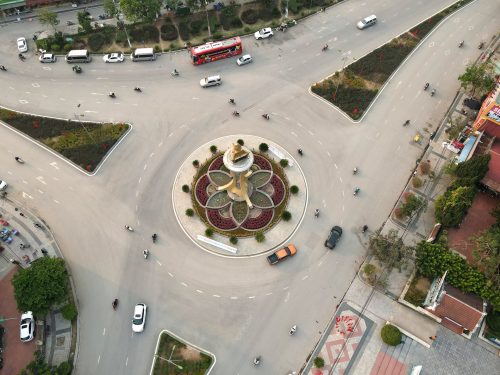 Nút giao giữa đường Võ Nguyên Giáp và đường Trần Đăng Ninh, thành phố Điện Biên Phủ.