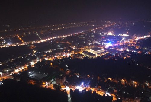 toan-canh-thanh-pho-dien-bien-phu-ve-dem..jpg